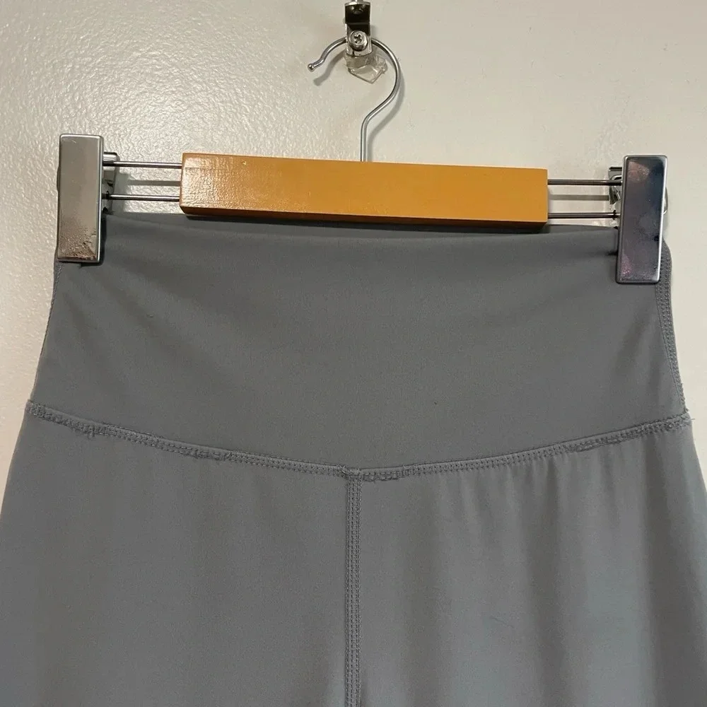 NVTGN Grey High Waisted Signature Leggings - Size Medium - Picture 8 of 10
